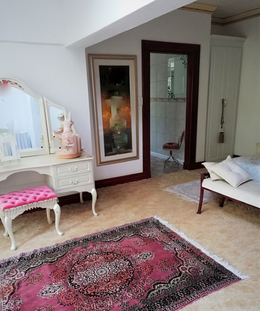 4 Bedroom Property for Sale in Hartbeespoort Rural North West